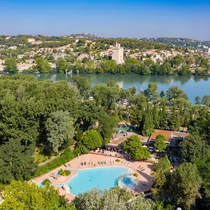 **** Campingplatz Du Pont D'avignon Frankreich